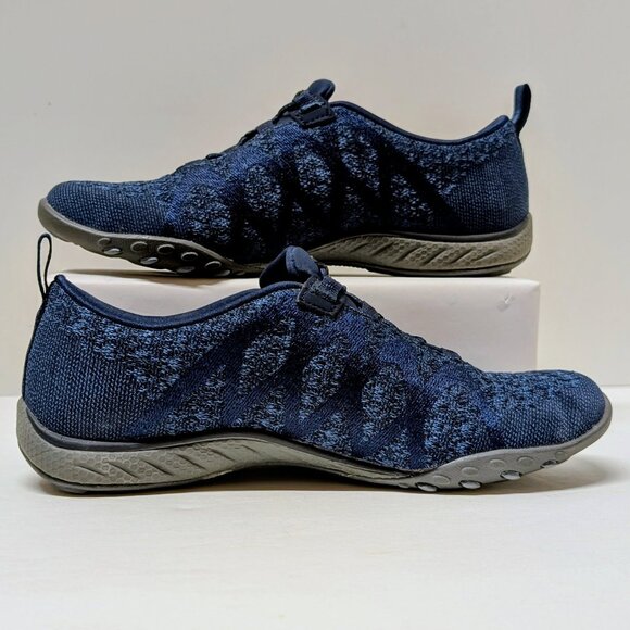 Skechers® Relaxed Fit Breathe Easy Infi-Knity Slip On Sneakers in Navy - Picture 6 of 16